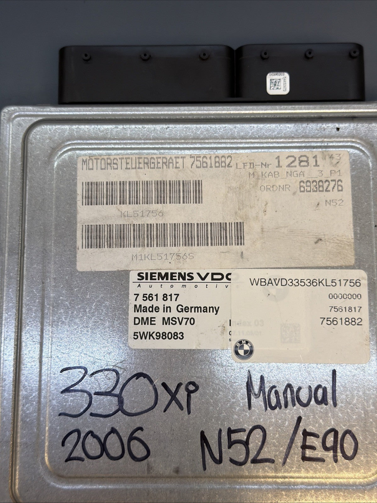 06-08 BMW E90 E91 E92 Engine Computer DME CAS KEY MSV70 N52 MANUAL OEM 7561817