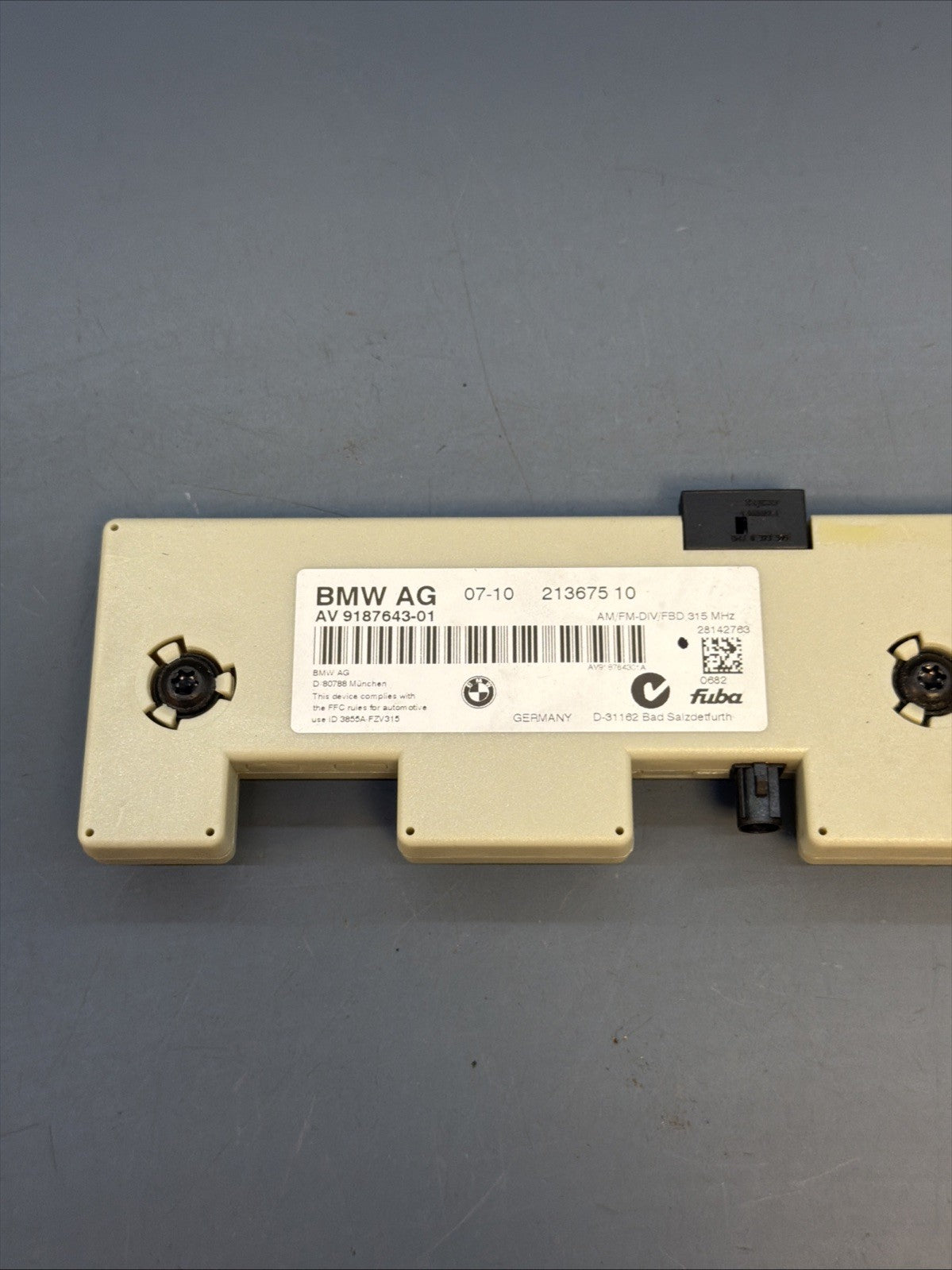 2008 - 2013 BMW E92 E90 E93 M3 Radio Antenna Amplifier Module 9187643-01 OEM