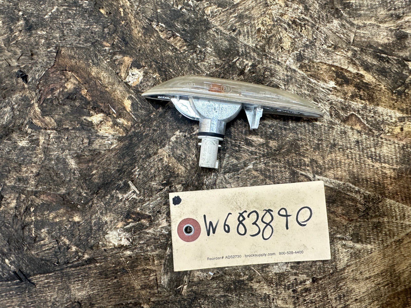 BMW 2003-2006 E83 X3 FRONT LEFT SIDE TURN SINGNAL OEM E130675/4187015