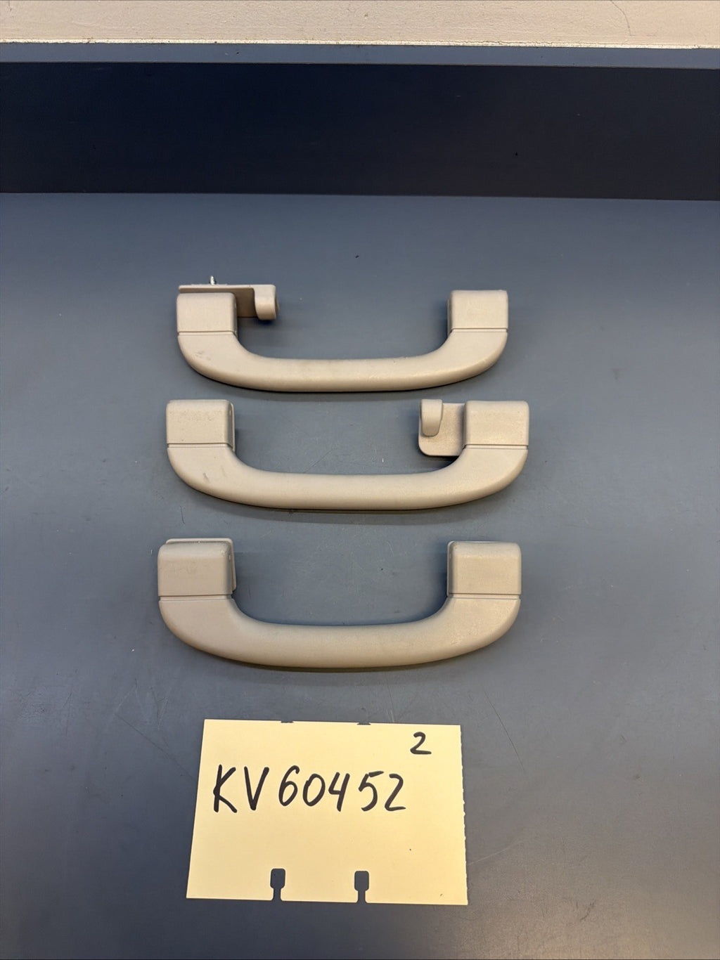06-11 BMW E90 328I 330I INTERIOR ROOF GRAB HANDLE 7033659 GREY OEM SET OF 3
