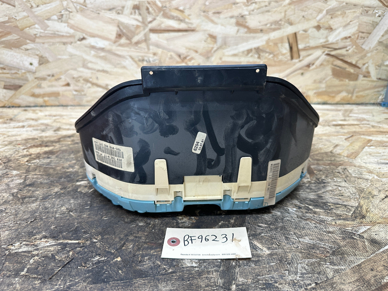 BMW 87-96 E34 5 SERIES SPEEDOMETER INSTRUMENT CLUSTER MPH OEM 8350524/8351832