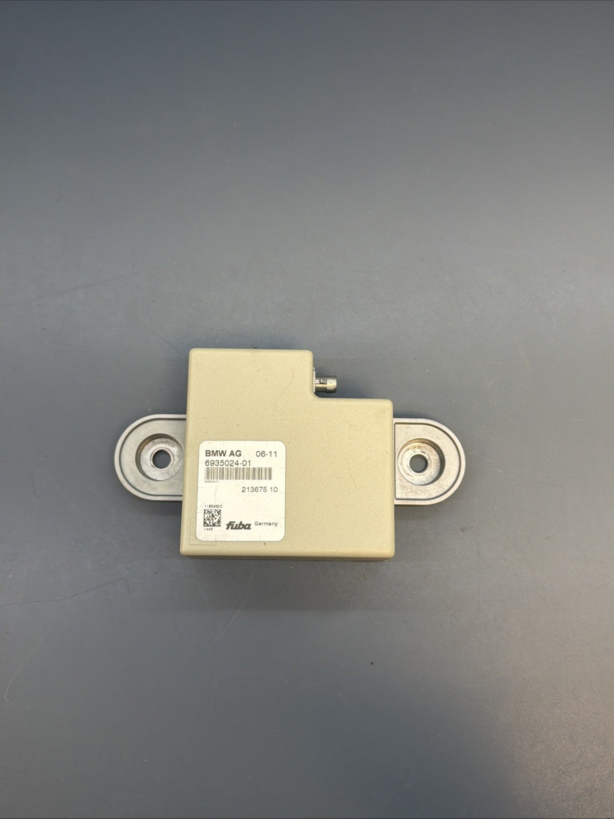 11-17 BMW F25 X3 AG GPS Radio Antenna Amplifier Control Module 6935024-01 OEM