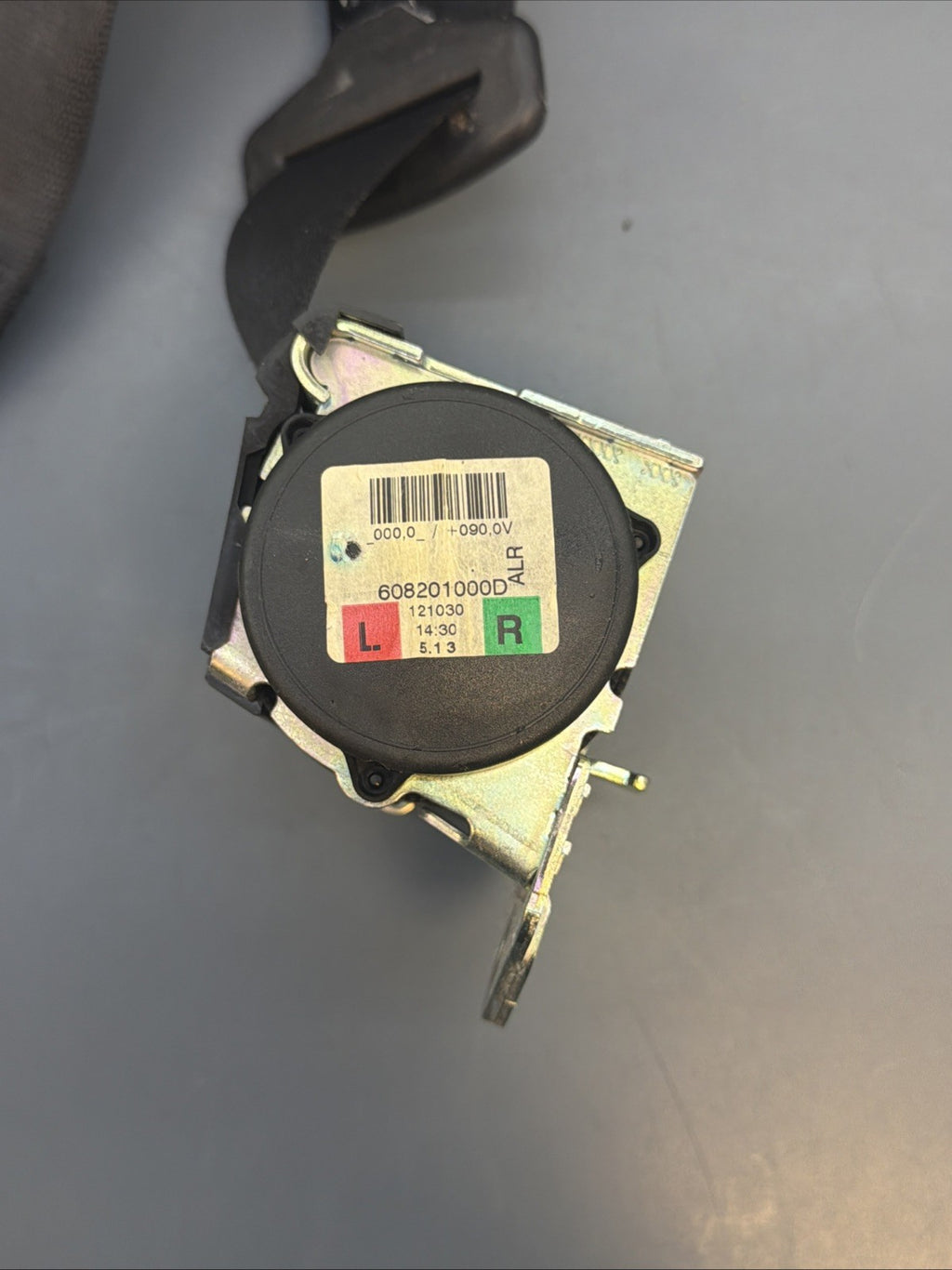 OEM Rear Right Or Left Seatbelt FOR 2012 2013 2014 2015 BMW X1 E84 608201000D