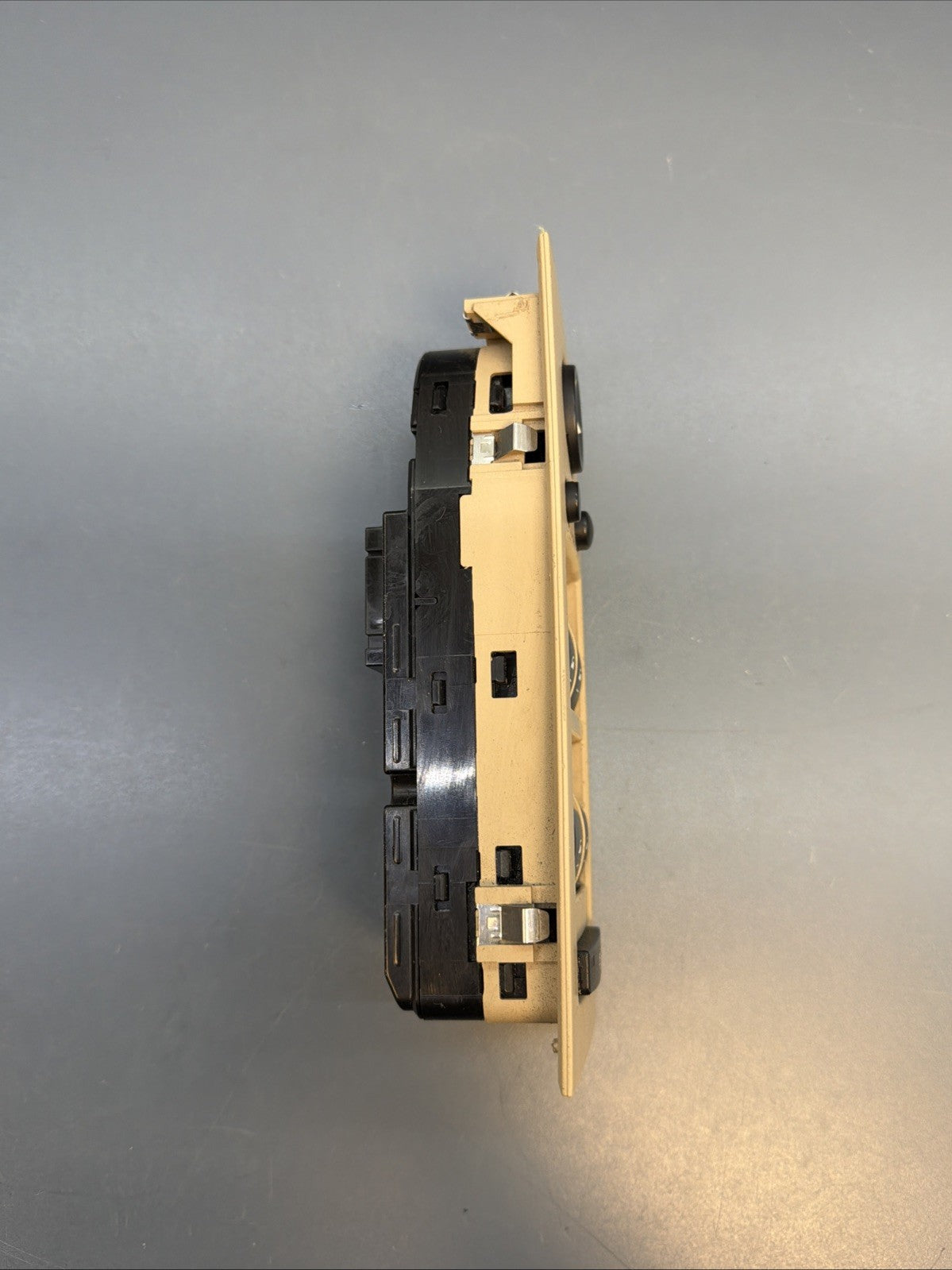 06-11 OEM BMW E90 328i 335i Left Driver Side Main Master Window Control 6948634