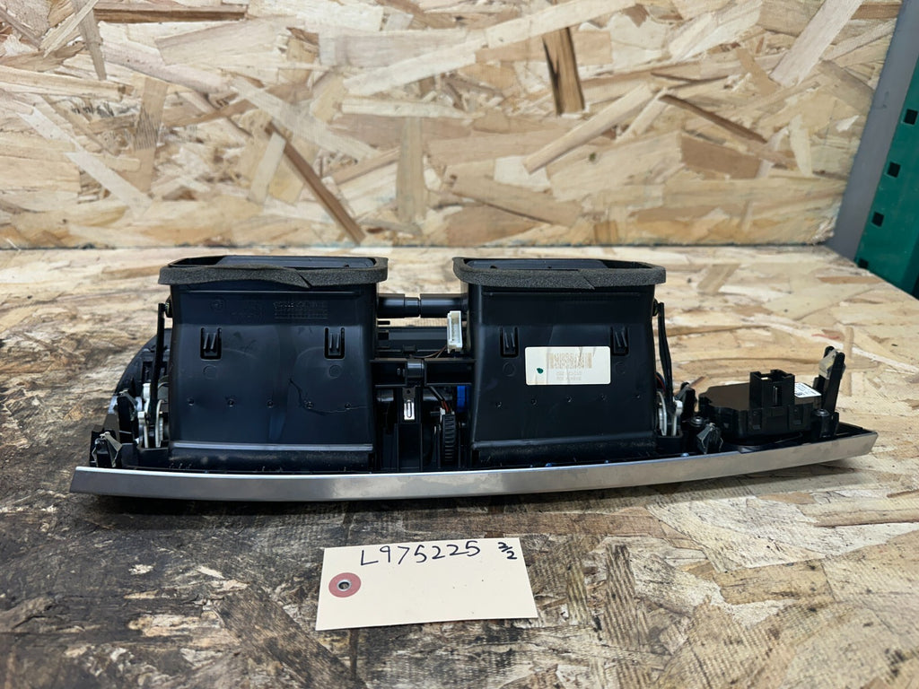 BMW 11-17 F25 X3 ENGINE START STOP+CENTER DASH AIR VENTS BLACK OEM 918474309