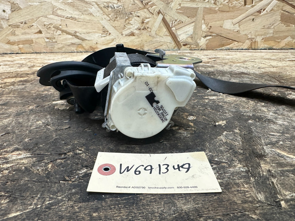 BMW 03-10 E83 X3 FRONT RIGHT PASSANGER SEAT BELT RETRACTOR BLACK OEM 34003072