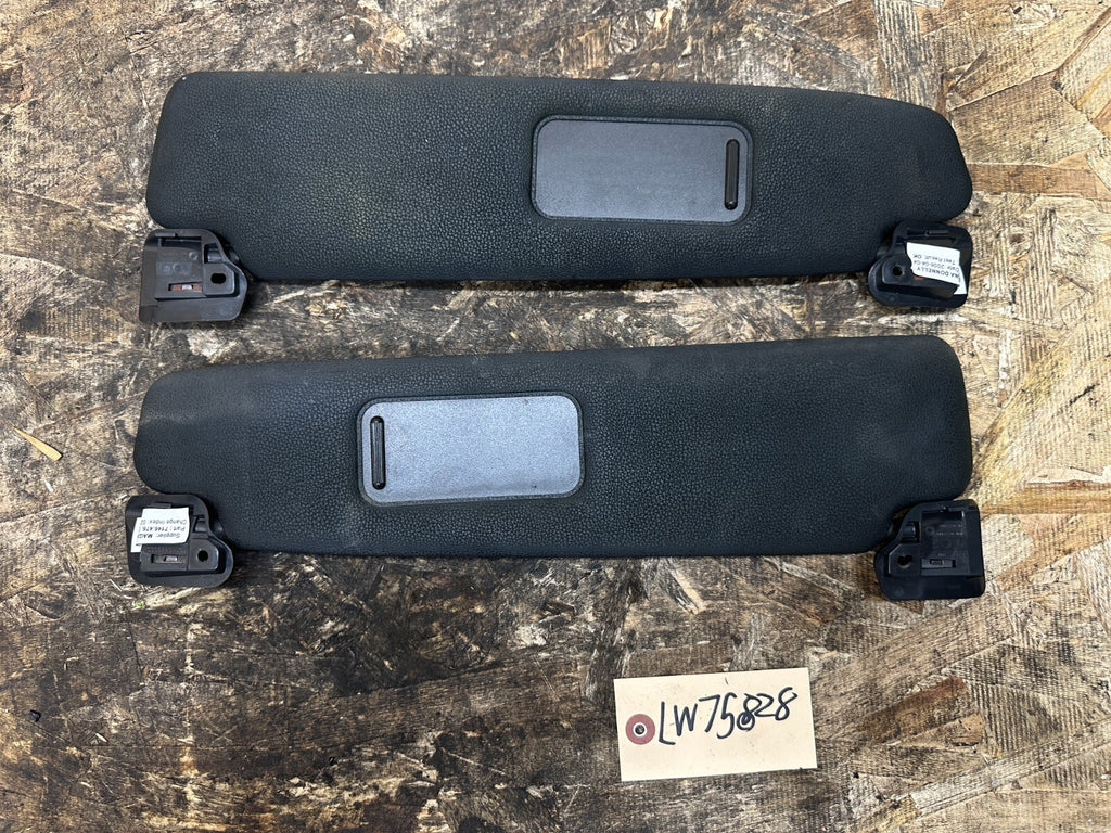 BMW 2002-2008 E85 E86 Z4 BLACK SUN VISOR SET 2PC OEM 7146476+7146475