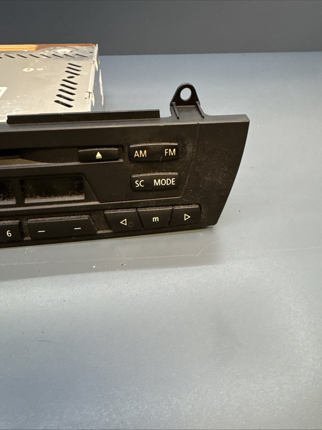 2006 - 2007 BMW X3 E83 RADIO CD PLAYER HEAD DASH AM FM UNIT 6512 9173686-02 OEM