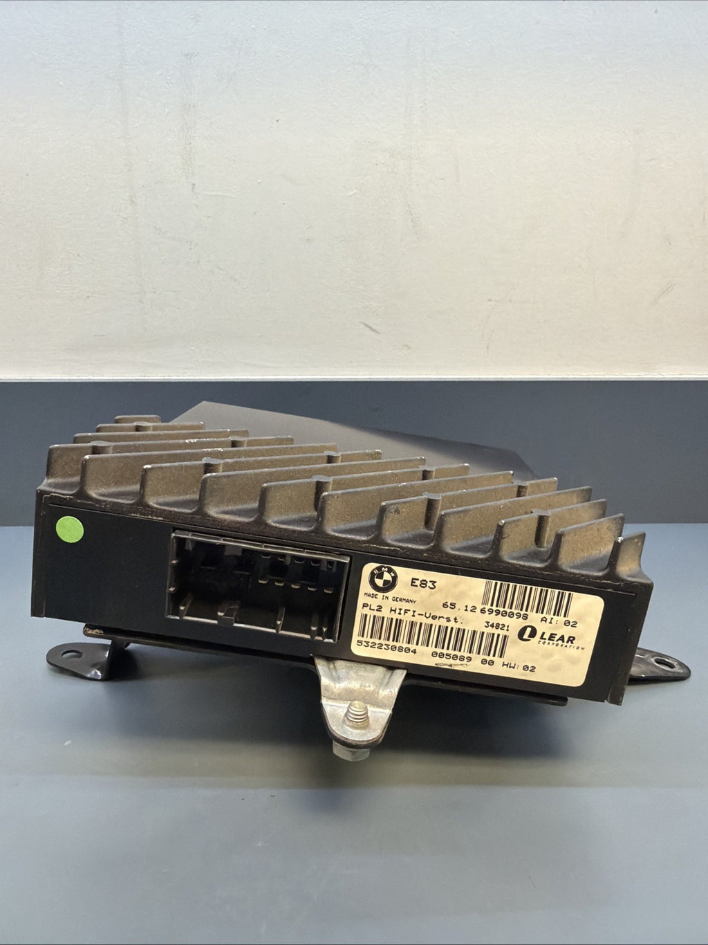 2004-2007 BMW E83 X3 HIFI Audio Radio AMP Amplifier OEM 6990098