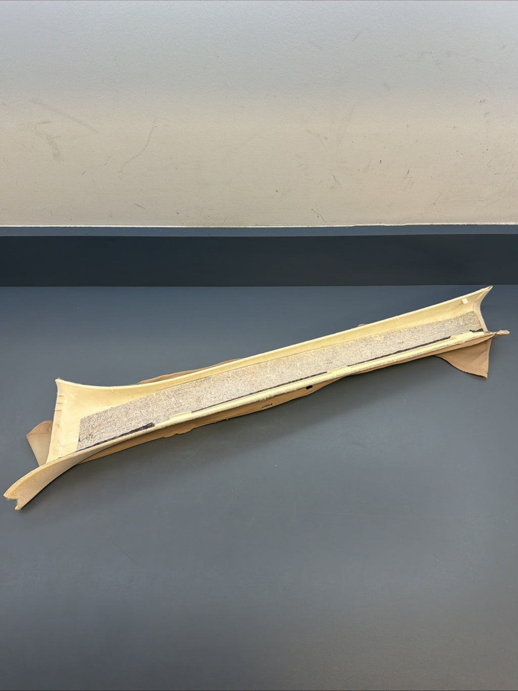 OEM Front Right A-Pillar Trim Panel & Cap for BMW E46 323i Beige 8220240 *READ*