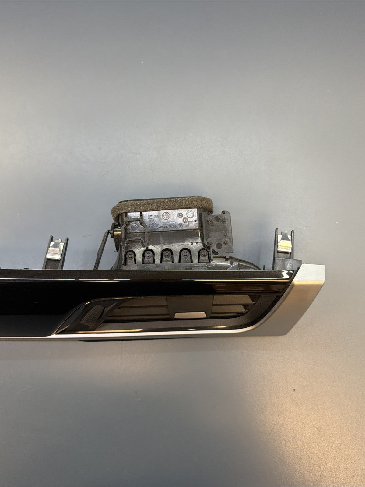 2014-2019 BMW X1 F48 X2 F39 Dash Console Trim Panel 9332485 OEM