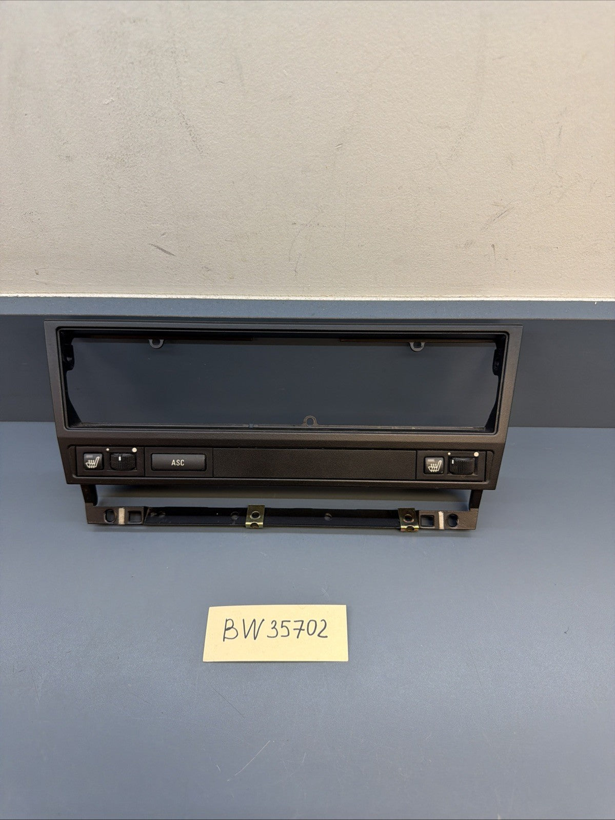 BMW 5 SERIES E39 CENTRE CONSOLE TRIM CLIMATE CONTROL TRIM FINISHER 8159690