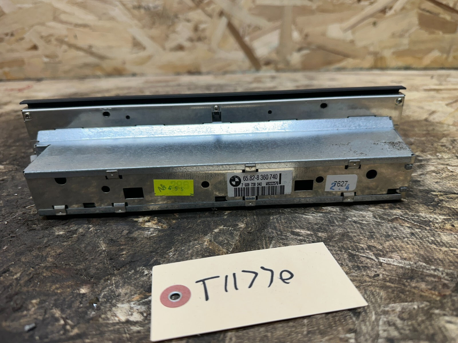 BMW 1997-2003 E39 5 SERIES AM FM AUDIO RADIO CONTROL PANEL OEM 65828360740