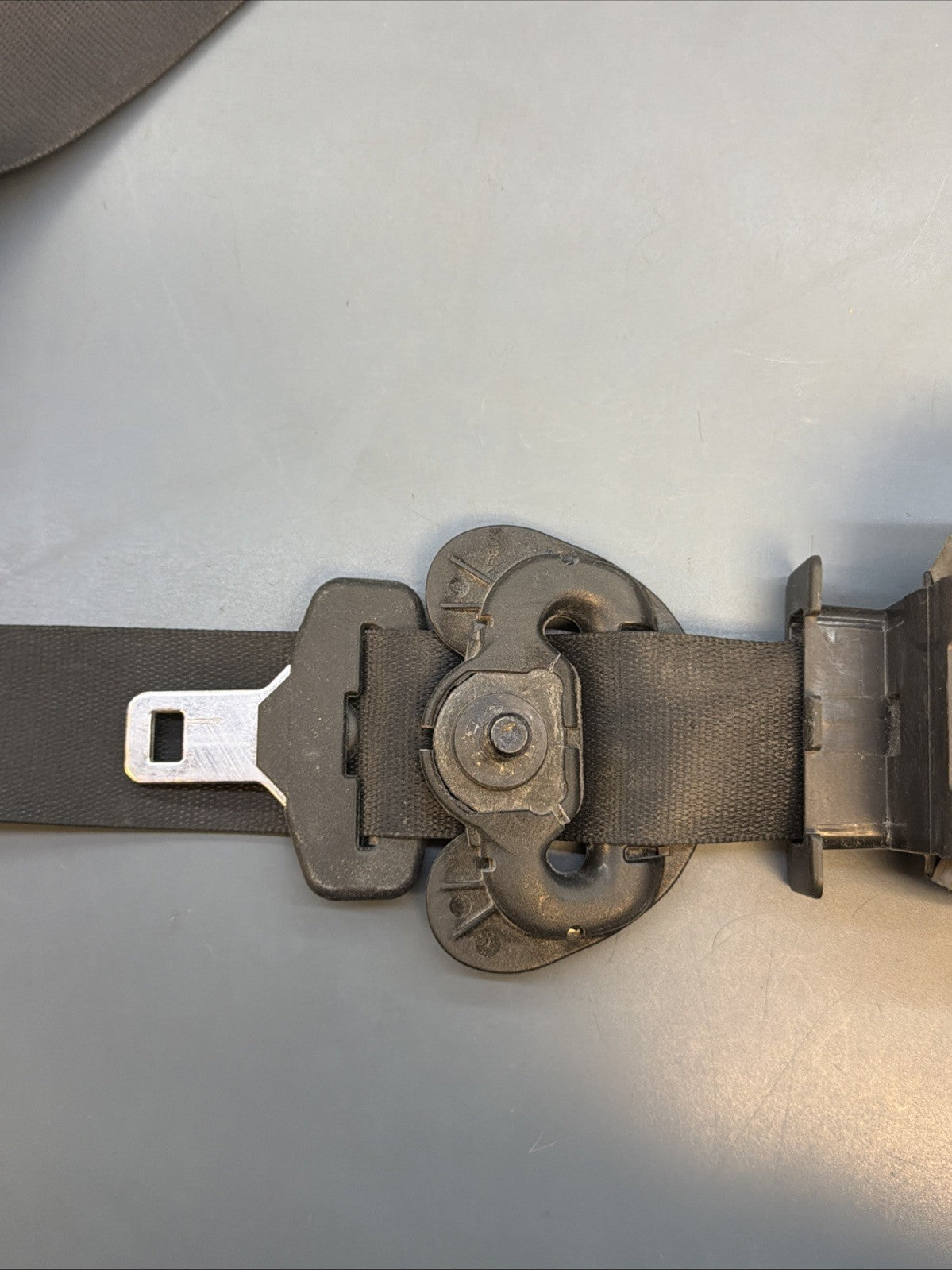 08-13 BMW E90 E92 E93 OEM Coupe Front Right PASSANGER Seat Belt Black 34016740