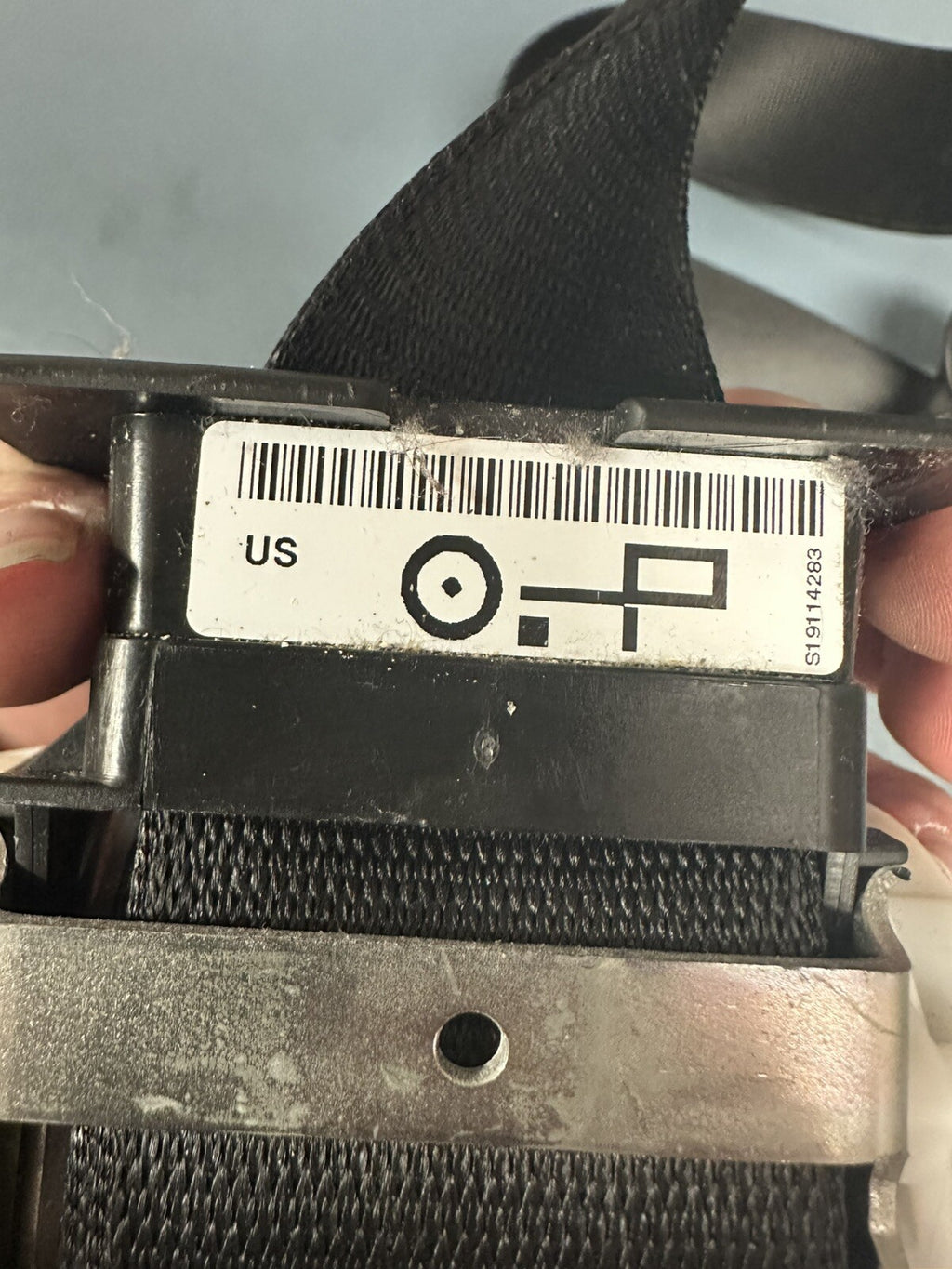 08-13 BMW E90 E92 E93 M3 OEM Coupe Front Left Seat Belt Retractor Black 34023561