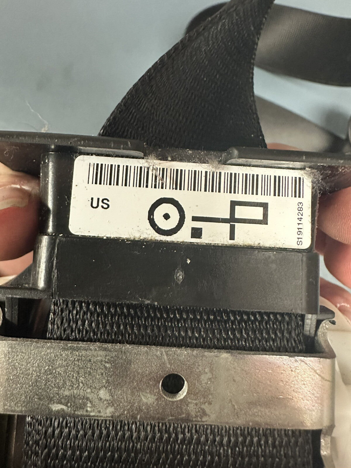 08-13 BMW E90 E92 E93 M3 OEM Coupe Front Left Seat Belt Retractor Black 34023561
