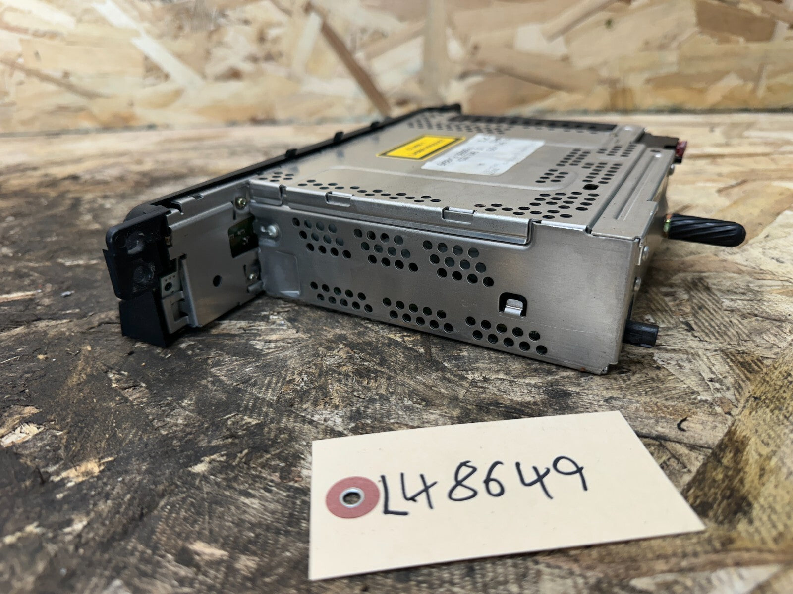 BMW 1999-2005 E46 3 SERIES PROFESSIONAL CD RADIO AUDIO PLAYER OEM 6943429