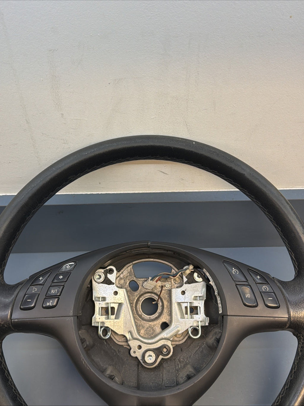 BMW 99-06 E46 3 SERIES BLACK LEATHER SPORT STEERING WHEEL OEM 101493/6760659