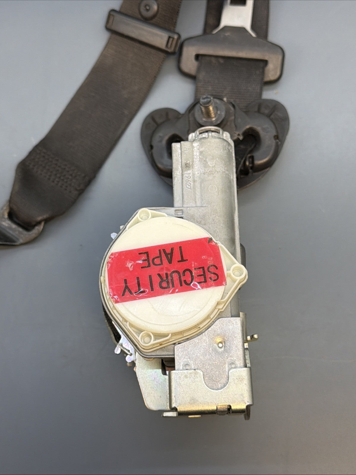 12-18 BMW F30 320i 328i 335i Front Right Passenger Side Seatbelt 34107541 OEM