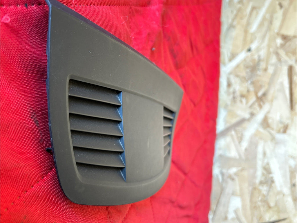 OEM BMW E90 E92 335i M3 Front Dash Panel Air Vent Cover & Frame 7130744 7123751