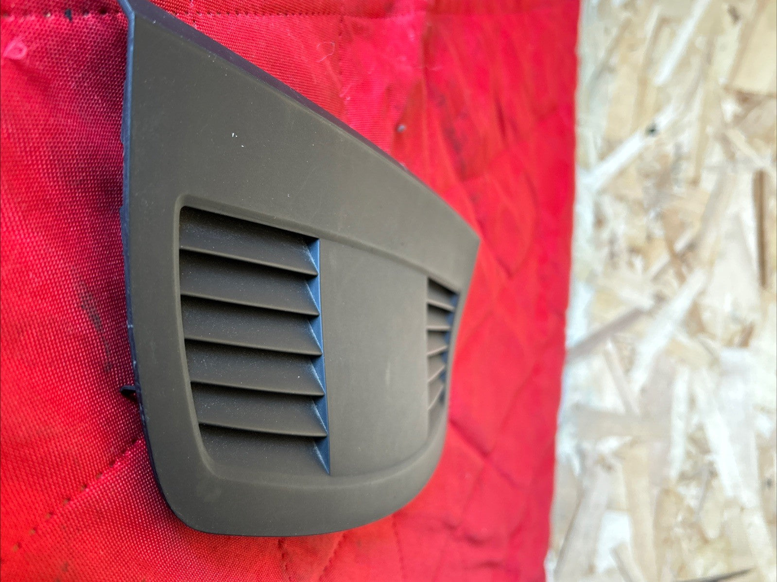 OEM BMW E90 E92 335i M3 Front Dash Panel Air Vent Cover & Frame 7130744 7123751