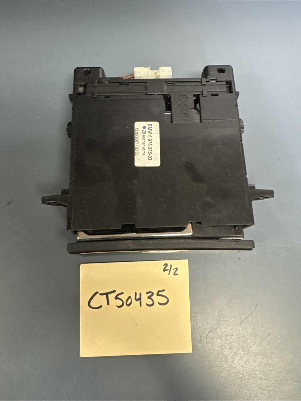 08-10 BMW 5 SERIES E60 FRONT CENTER CONSOLE ASHTRAY STORAGE 6976376 OEM