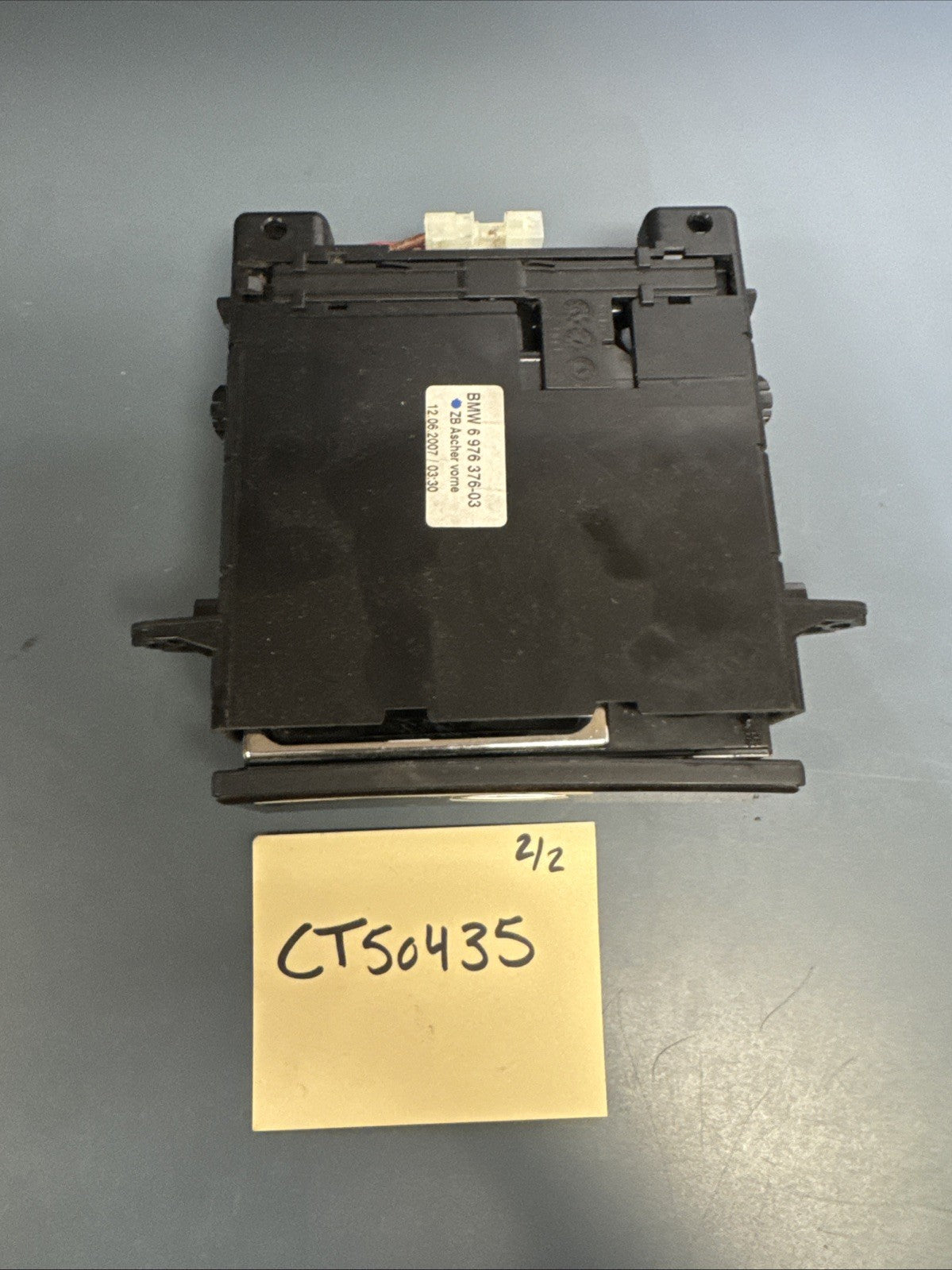 08-10 BMW 5 SERIES E60 FRONT CENTER CONSOLE ASHTRAY STORAGE 6976376 OEM