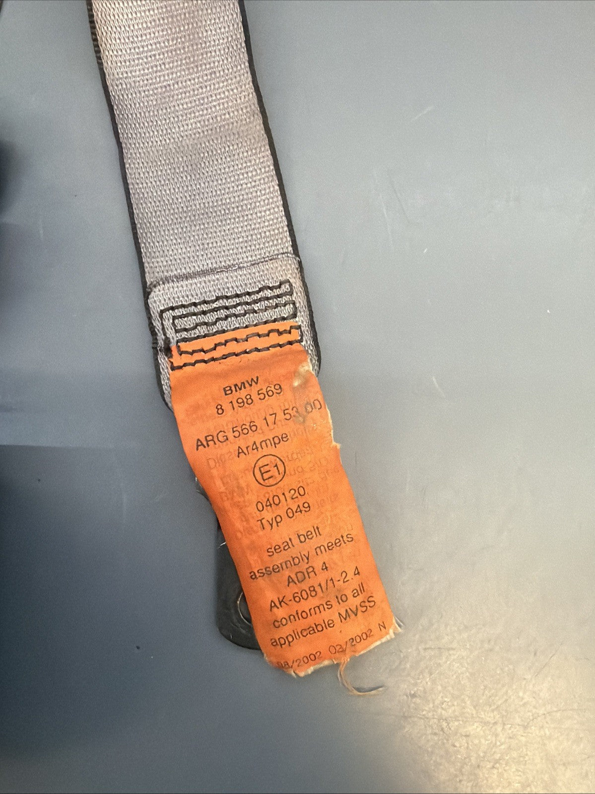 95-03 Bmw E39 5/7 Series Front Left Driver Upper Seat Belt Retractor  8198569