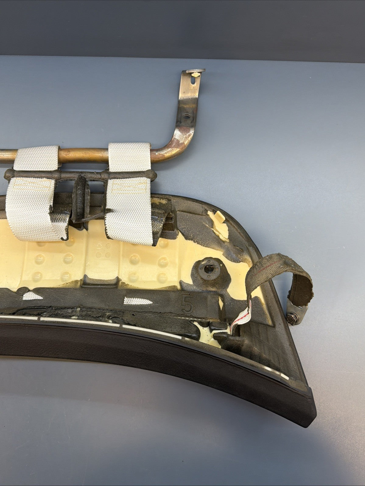 1999-2006 BMW E46 3-Series RH Passenger Air Dash Cover 8196094