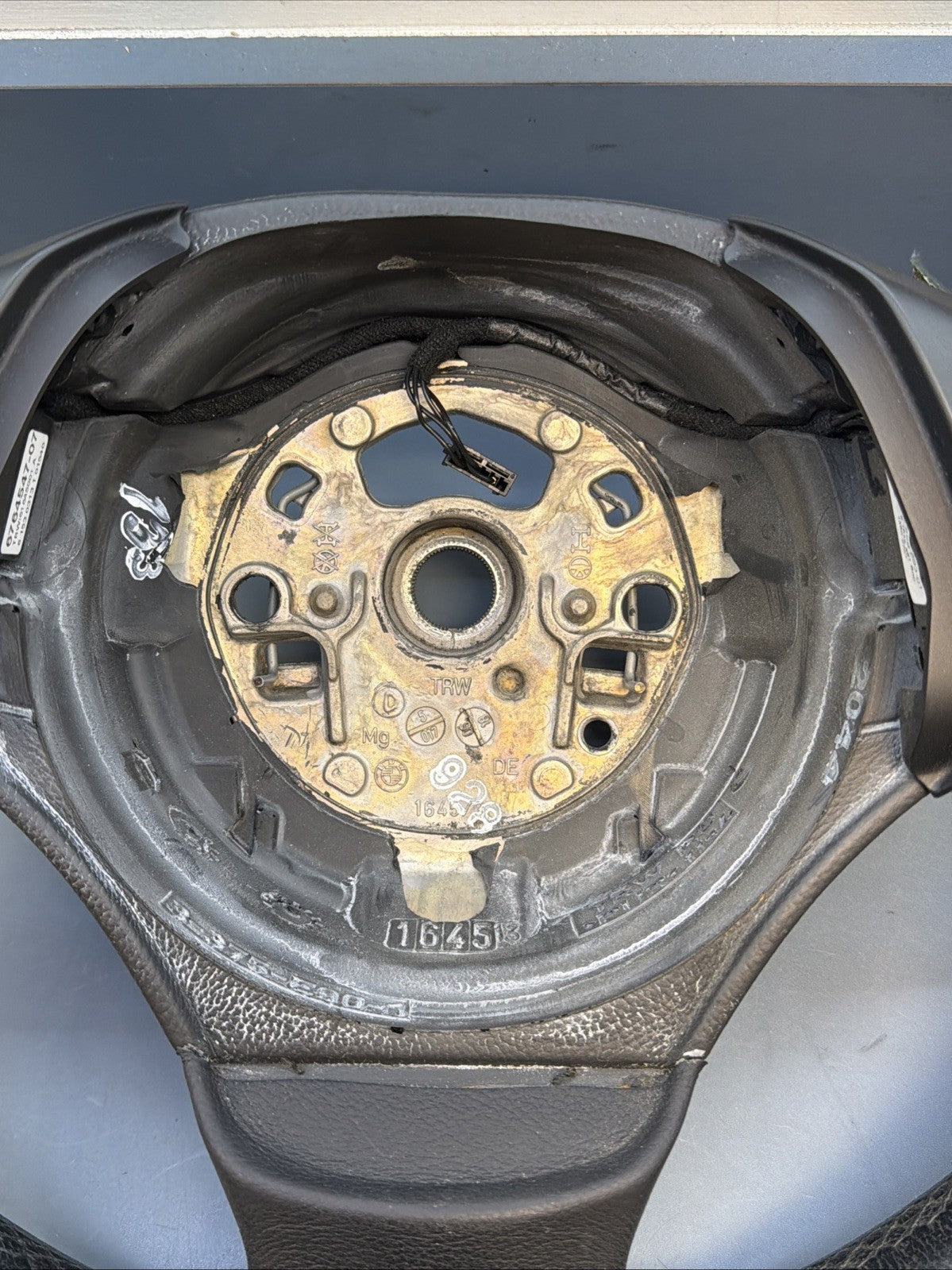 06 - 12 BMW 328 330 E90 E92 335i Steering Wheel With Multifunctional Buttons OEM