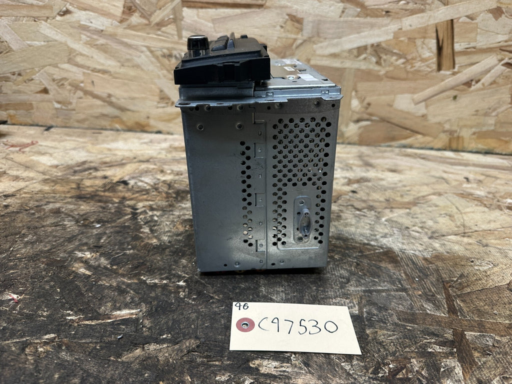 BMW 2006-2012 E90 3 SERIES FRONT NAVIGATION RADIO CD PLAYER OEM 9202828