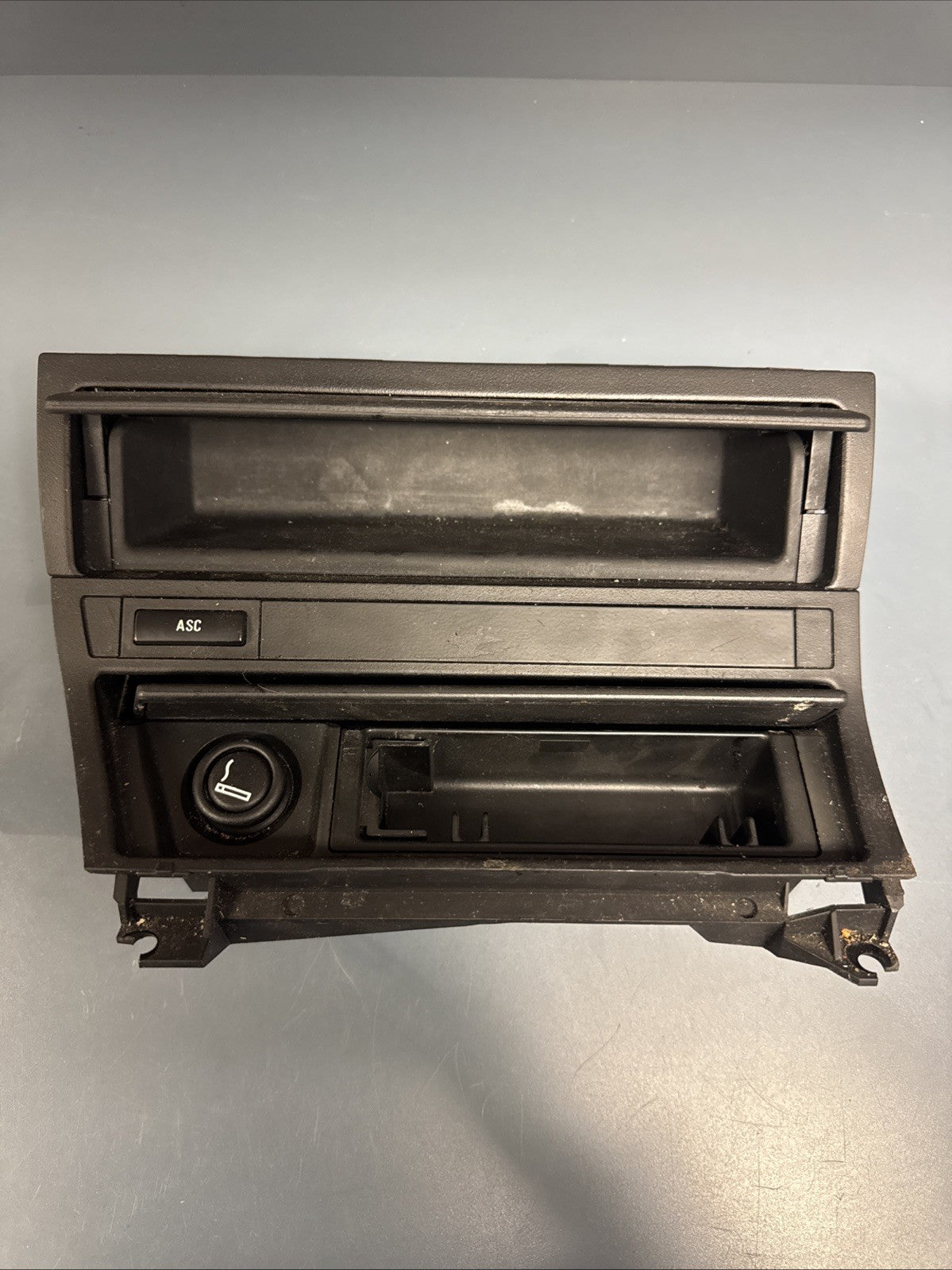 BMW 3 Series E46 Ashtray Center Console Ash Tray Shelf Black 8268887 8268888