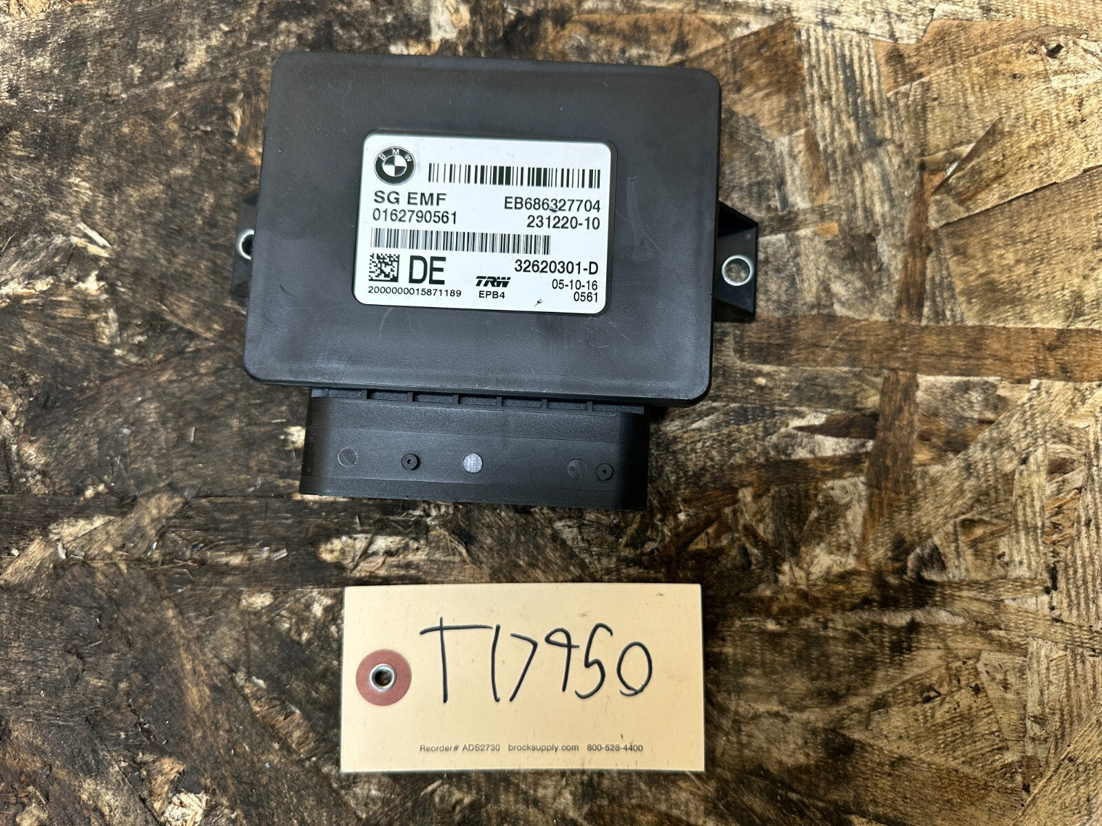 BMW 2011-2017 F25 X3 HAND/PARKING BRAKE CONTROL UNIT OEM 7394649