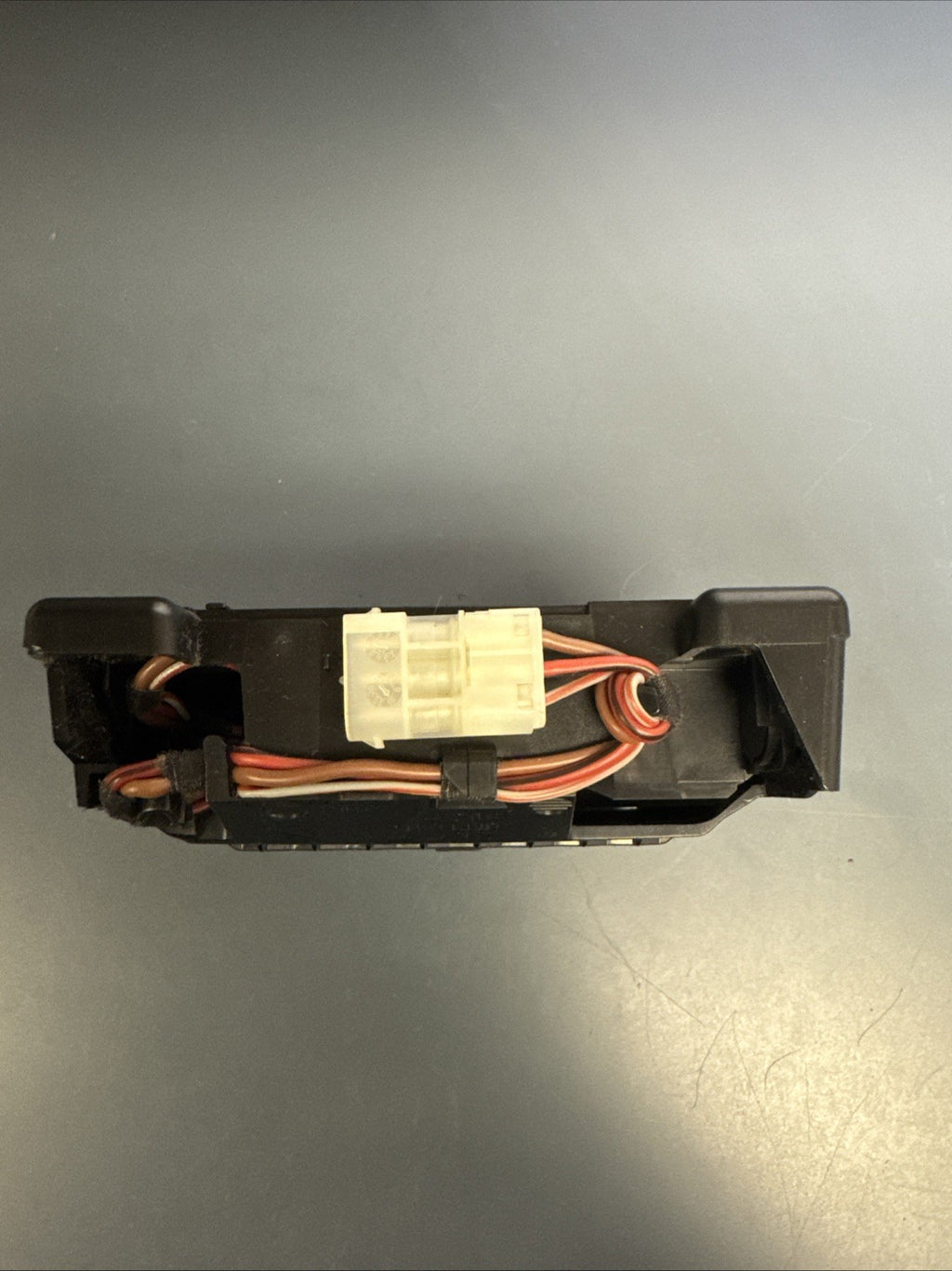 08-10 BMW 5 SERIES E60 FRONT CENTER CONSOLE ASHTRAY STORAGE 6976376 OEM