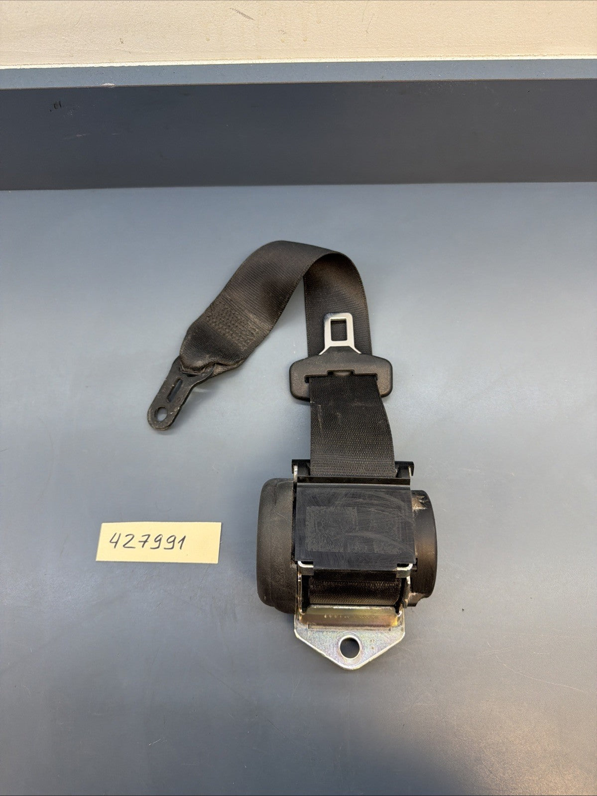 OEM REAR RIGHT SEAT BELT RETRACTOR 2008 2009 2010-2013 BMW 328i 330i 608201000A