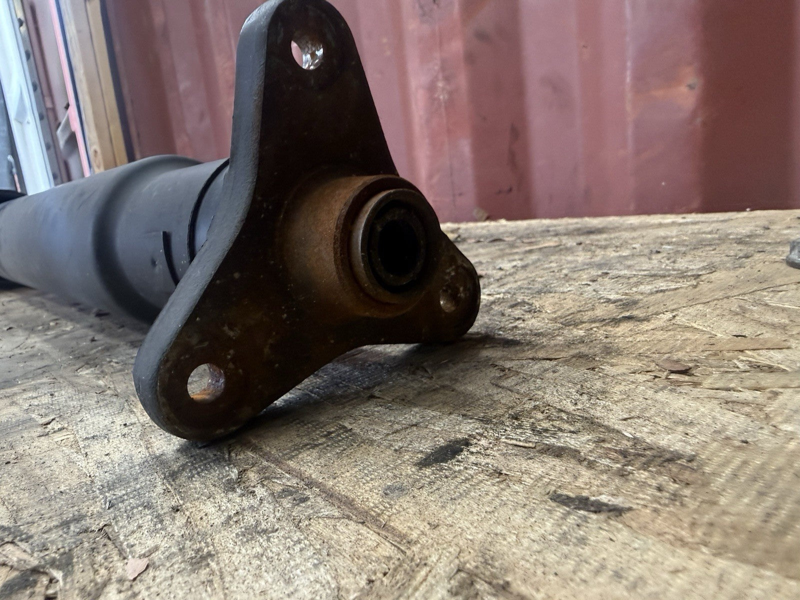 2010 E60 535XI AWD REAR DRIVESHAFT 7573493 74648