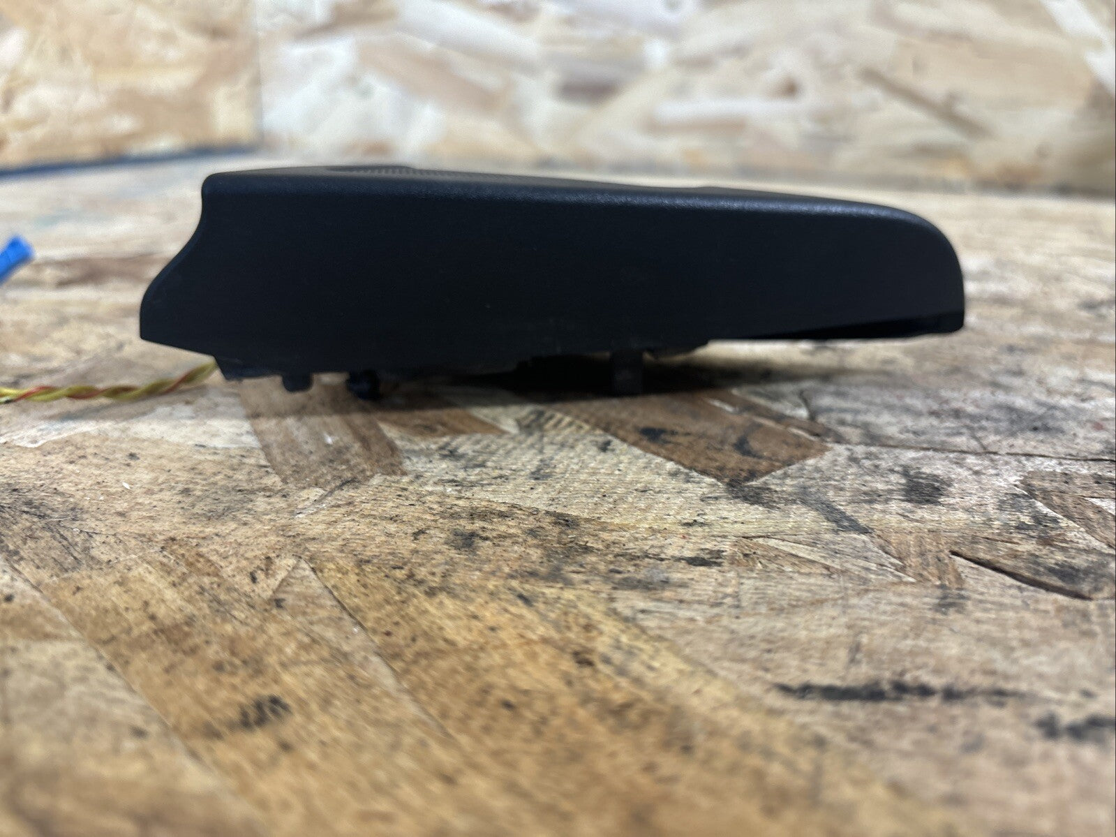 2008 BMW E92 328i COUPE DRIVER LEFT TWEETER SPEAKER W/ TRIM OEM USED 51337119173