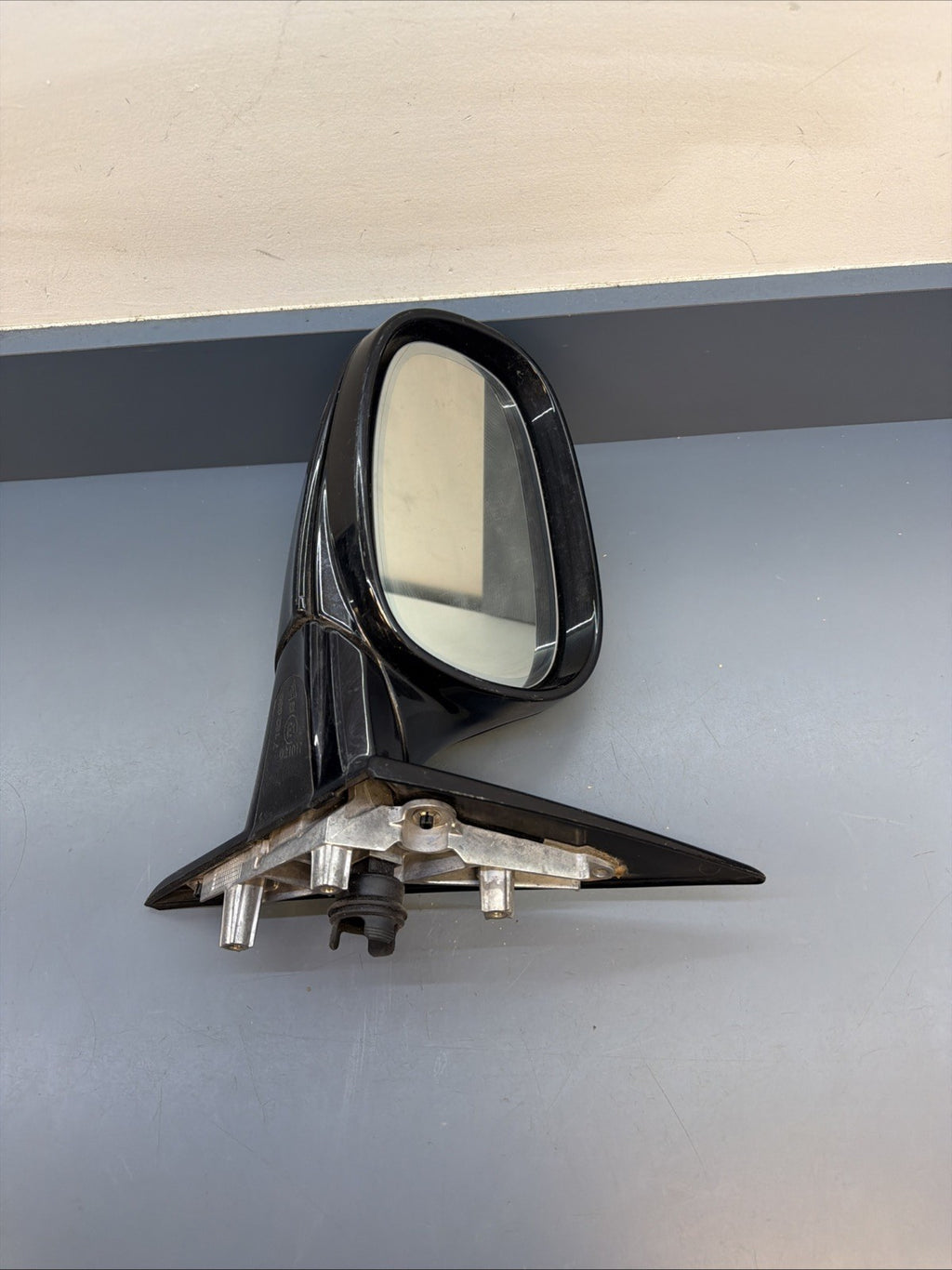 09-11 OEM BMW E90 E91 Sedan LCI Driver Side Mirror Assembly Heated 7182695 BLACK