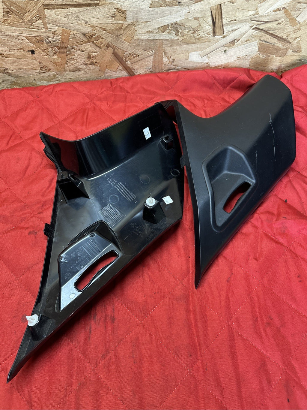 07-13 BMW X5 E70 Rear D Pillar Upper Trim Cover Pair OEM 7141497 7141498 BLACK