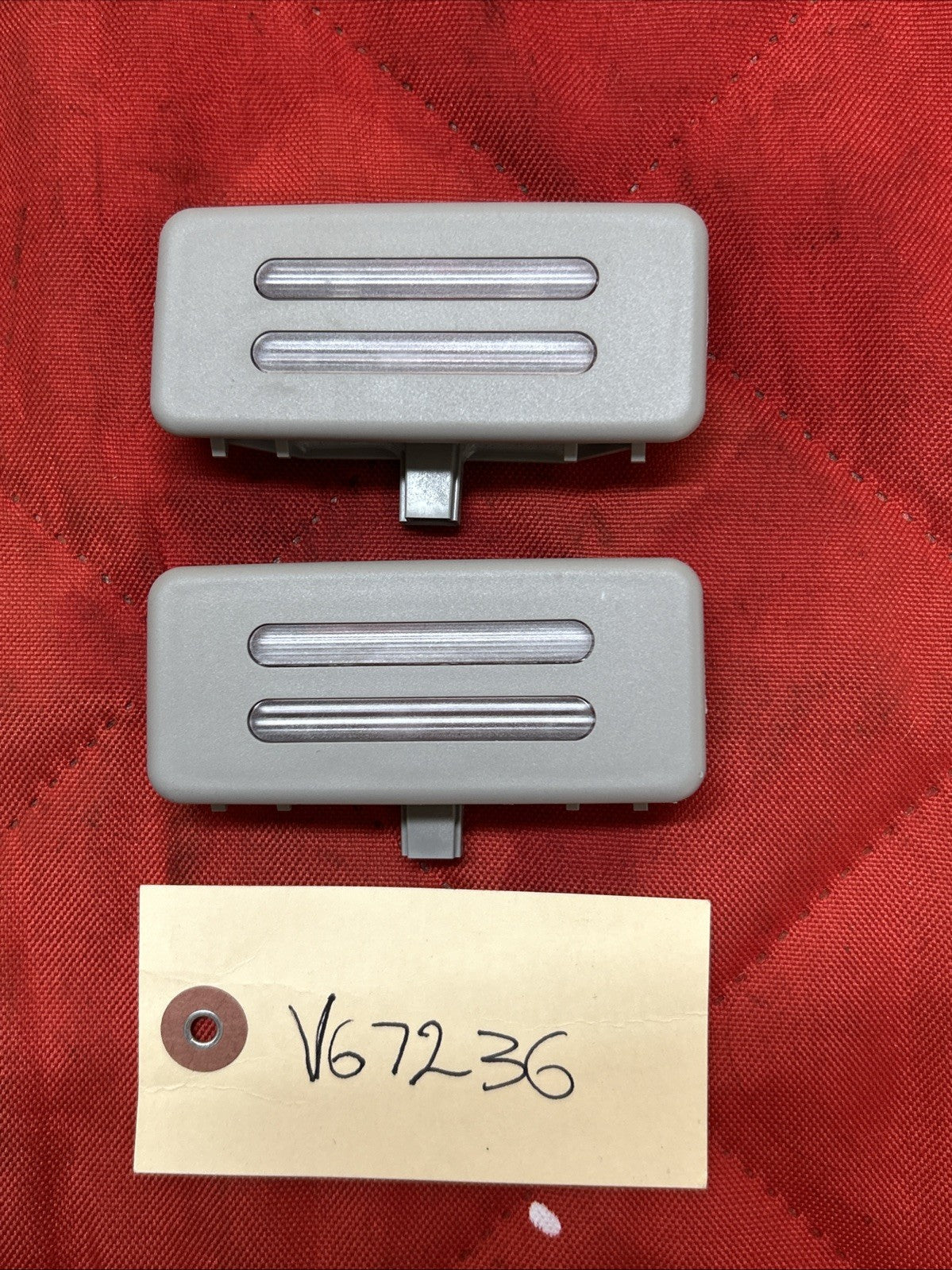 06-11 BMW E60,E61,E90,E91,E92 SUN VISOR INTERIOR LIGHT 6962011 SET OF 2 GREY