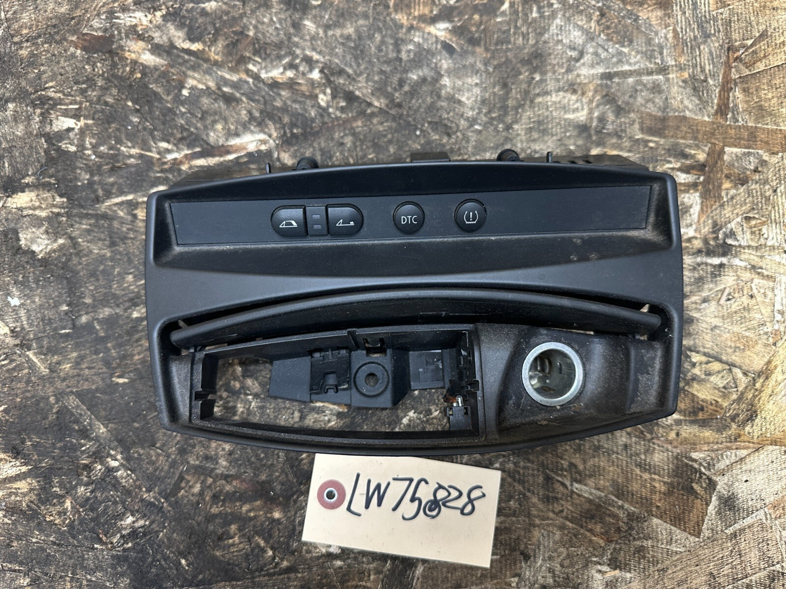 BMW 02-08 E85 E86 CENTER CONSOLE ASHTAY+CONVERTIBLE CONTROLLS BLACK OEM 7037227