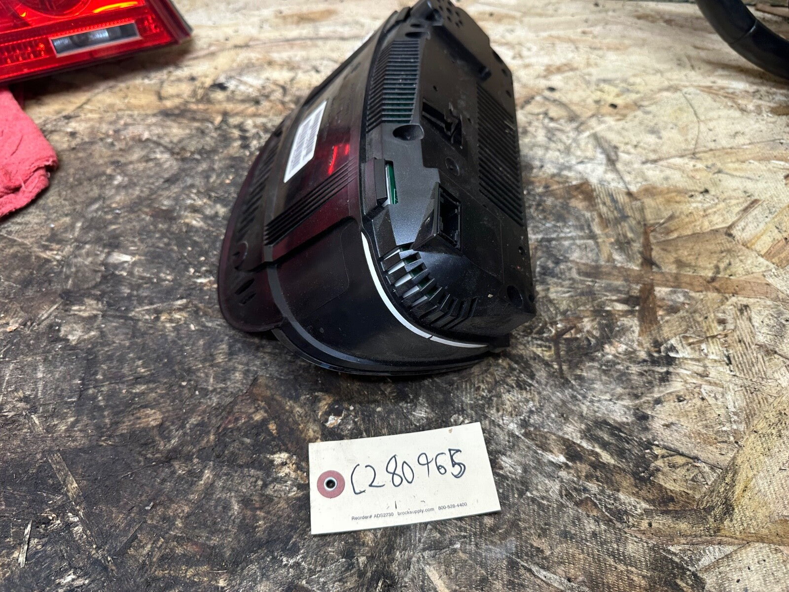 BMW 2004-2010 E60/E61 LCI SPEEDOMETER GAUGE PANEL MPH OEM BMW 6965359