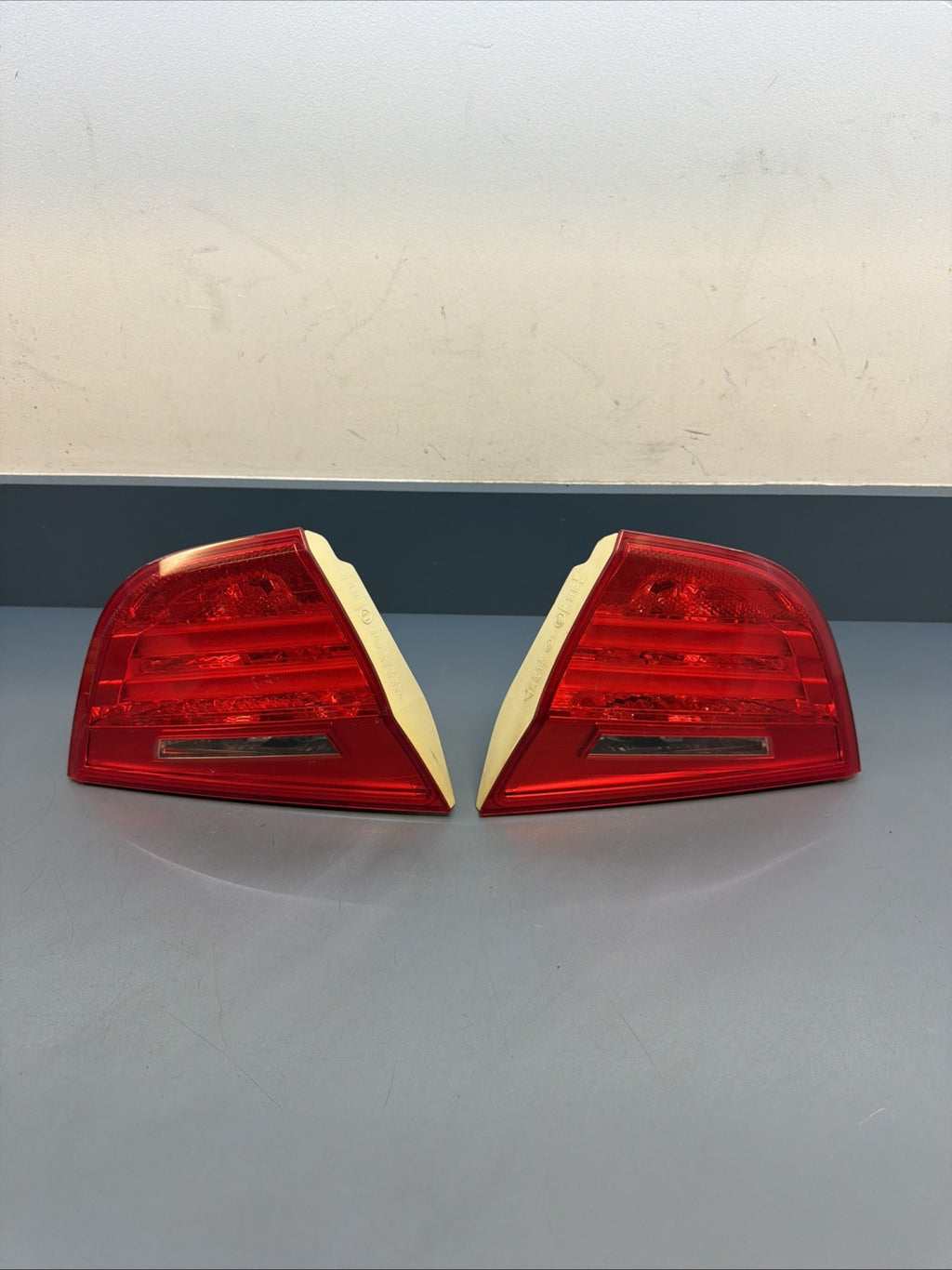 09-11 BMW E90 M3 335 328 Left And Right Inner Trunk Tail Light 7289427 7289428