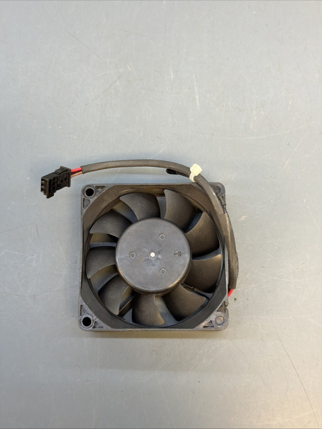 OEM BMW E88 E90 E93 F10 F01 F02 F10 F13 Rear Cooling Fan Amplifier Motor 6983075