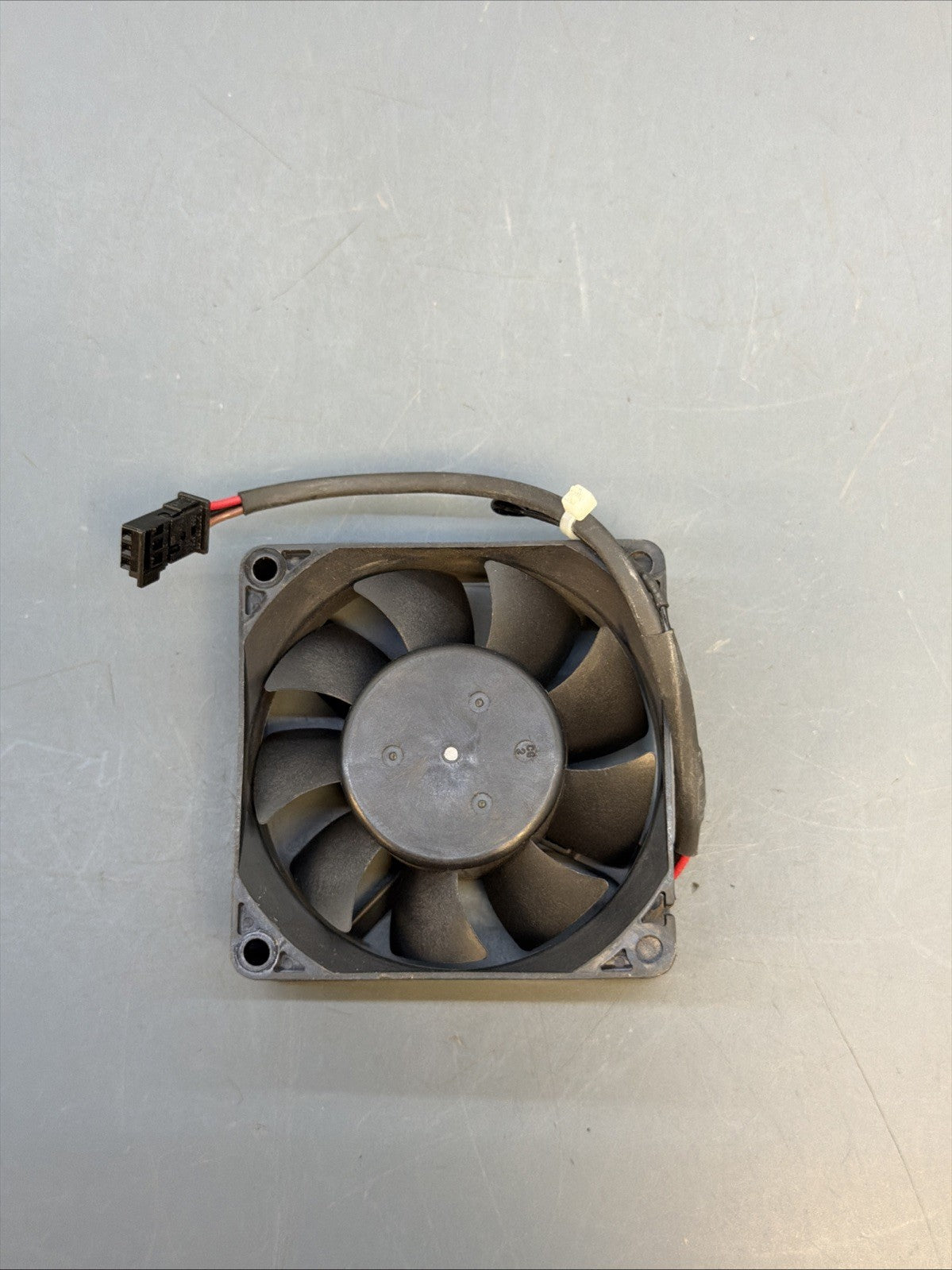 OEM BMW E88 E90 E93 F10 F01 F02 F10 F13 Rear Cooling Fan Amplifier Motor 6983075