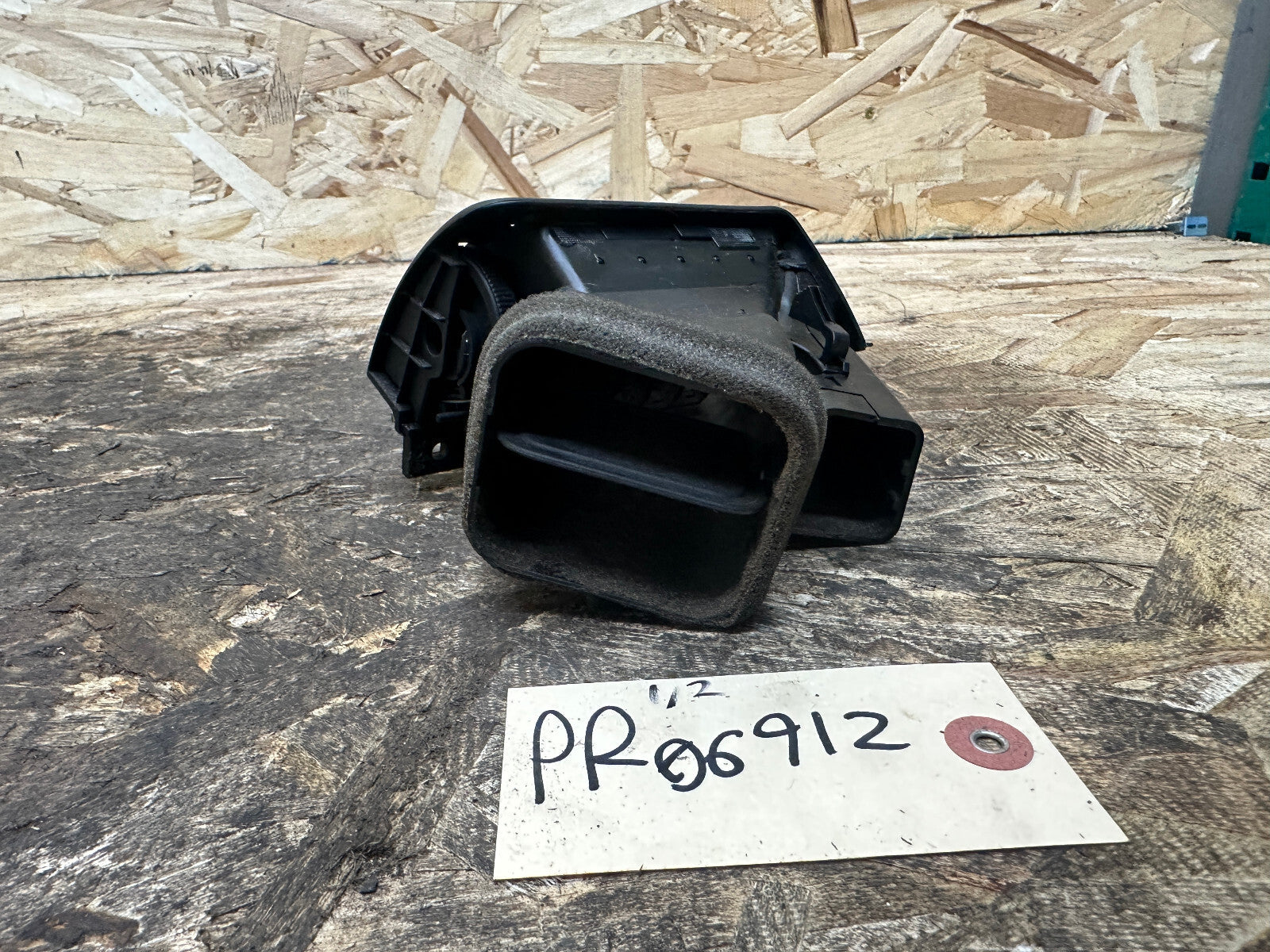 BMW 97-06 E46 3 SERIES BLACK LEFT FRONT AIR VENT ASSEMBLY OEM 8361897