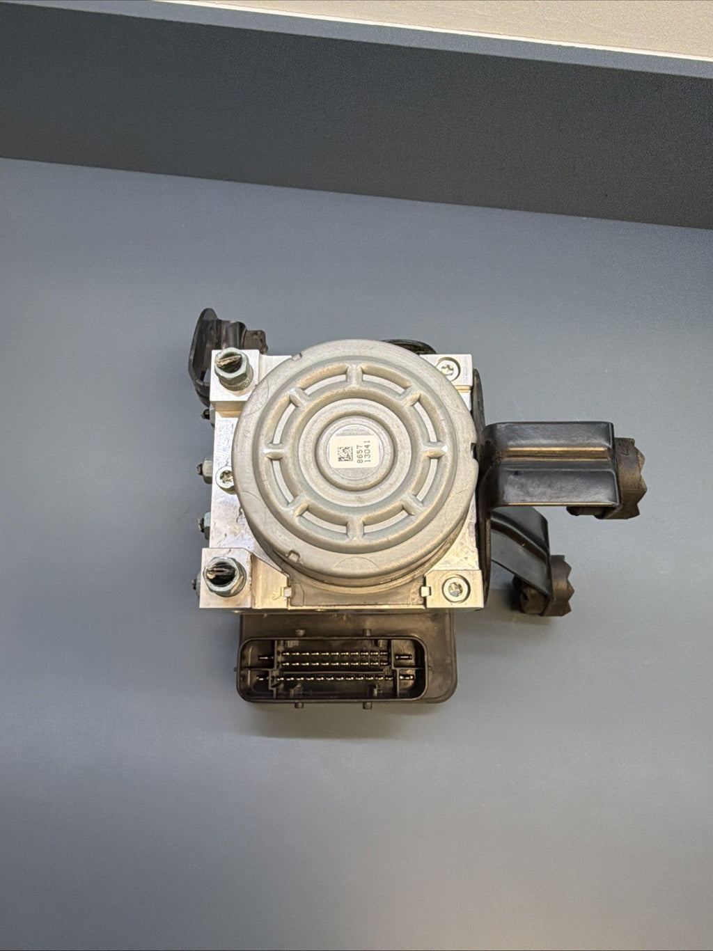 2013–2016 BMW 328i XDrive F30 ABS Anti Lock Brake Pump and Module OEM 6868638