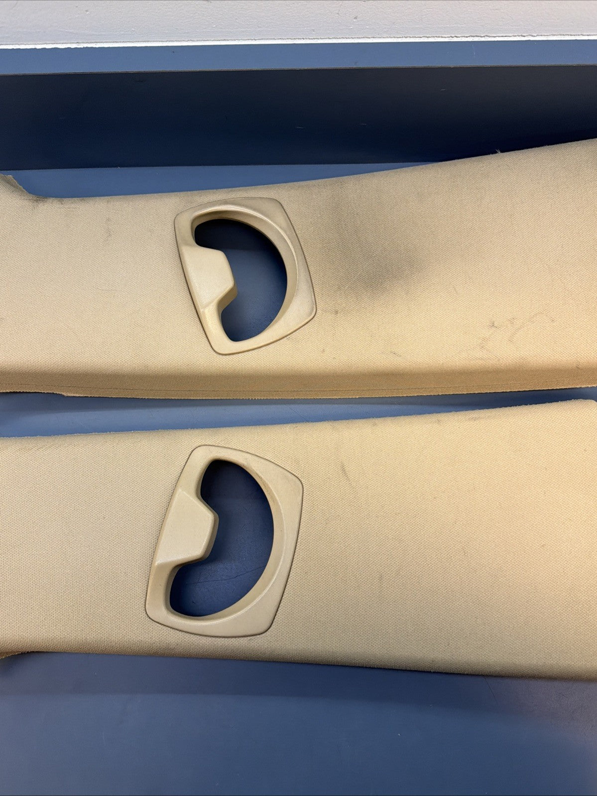 06-12 BMW E90 E91 328i UPPER B PILLAR TRIM LEFT & RIGHT 7058336 7058336 BEIGE