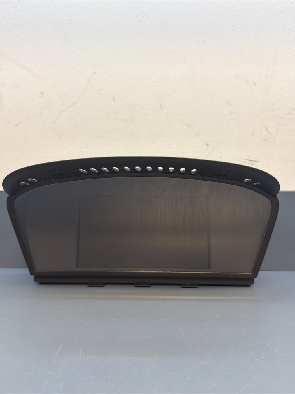04-10 BMW E60 530i 525i 525xi Dash Center Navigation Screen Monitor 6938109