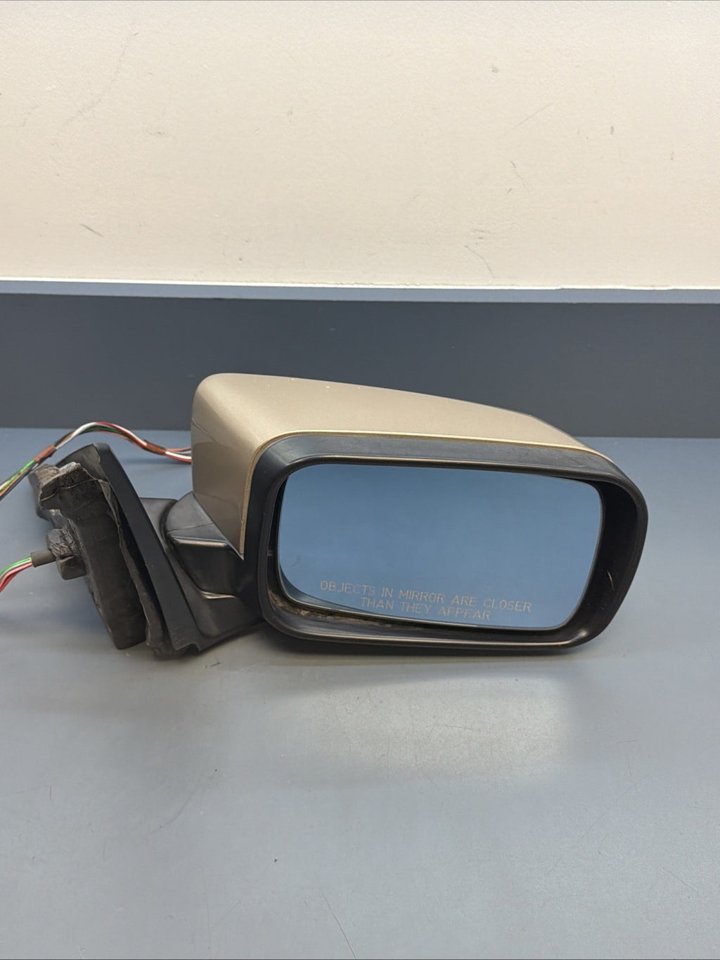 BMW E46 RIGHT PASSANGER SIDE MIRROR COMPLETE OEM BMW 0117351
